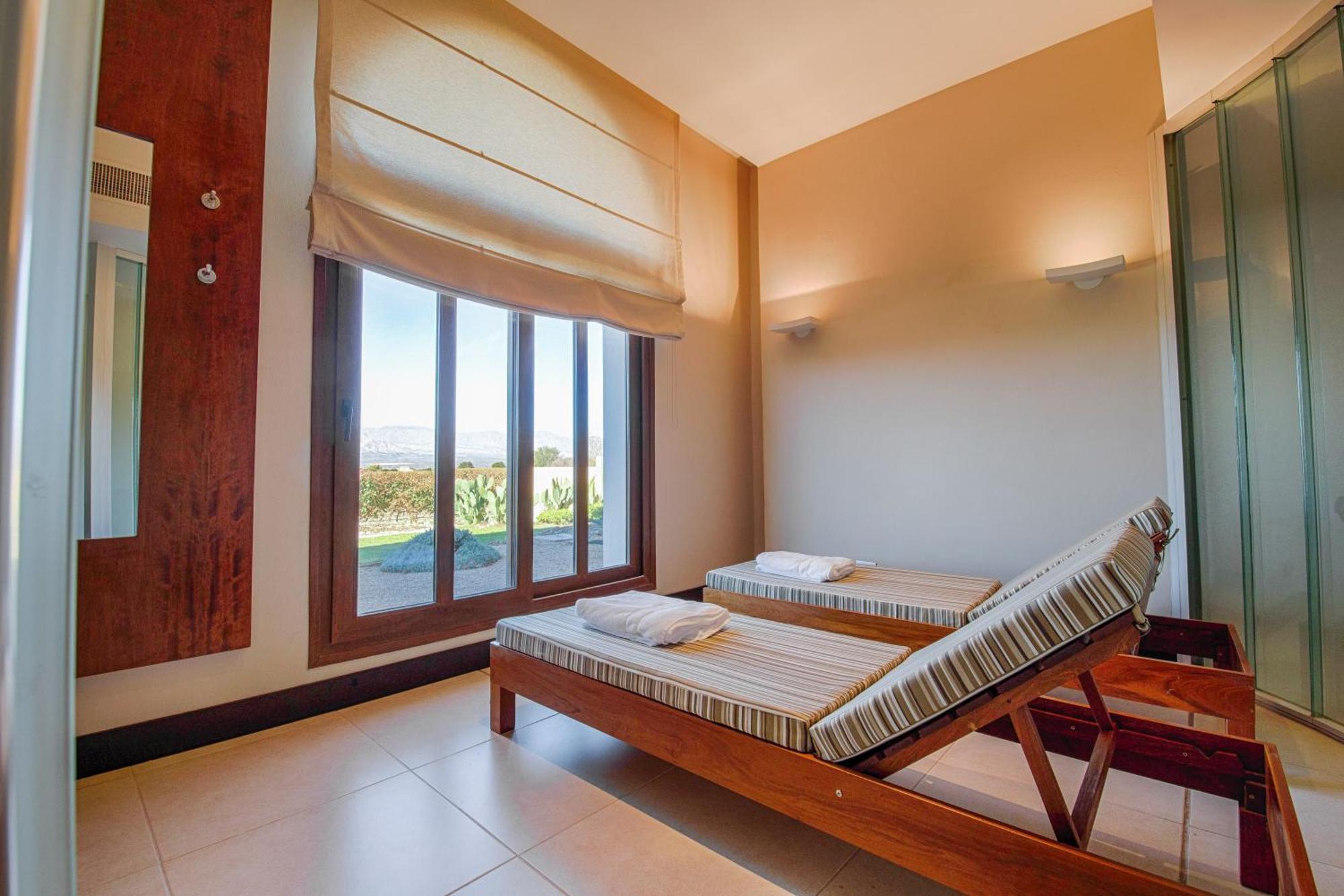 Grace Cafayate Hotel Kültér fotó A room at the spa